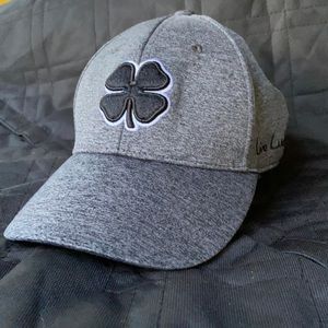 BLACK CLOVER memory fit golf hat